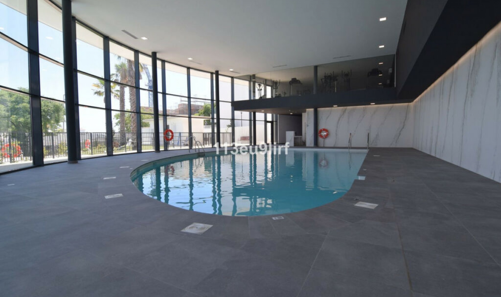 Resale - Apartment -
Estepona