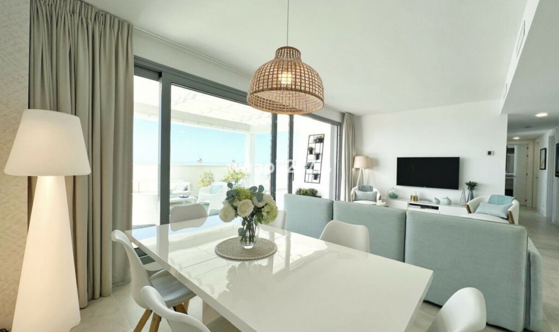Resale - Apartment -
Estepona