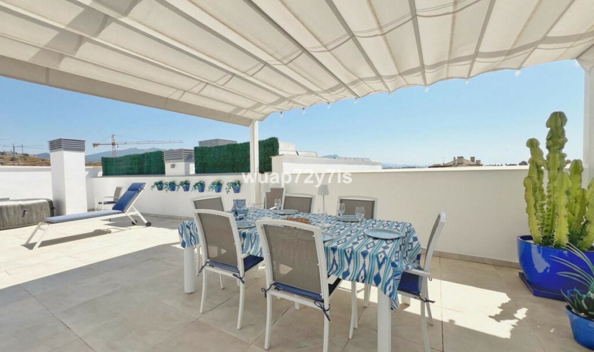 Resale - Apartment -
Estepona