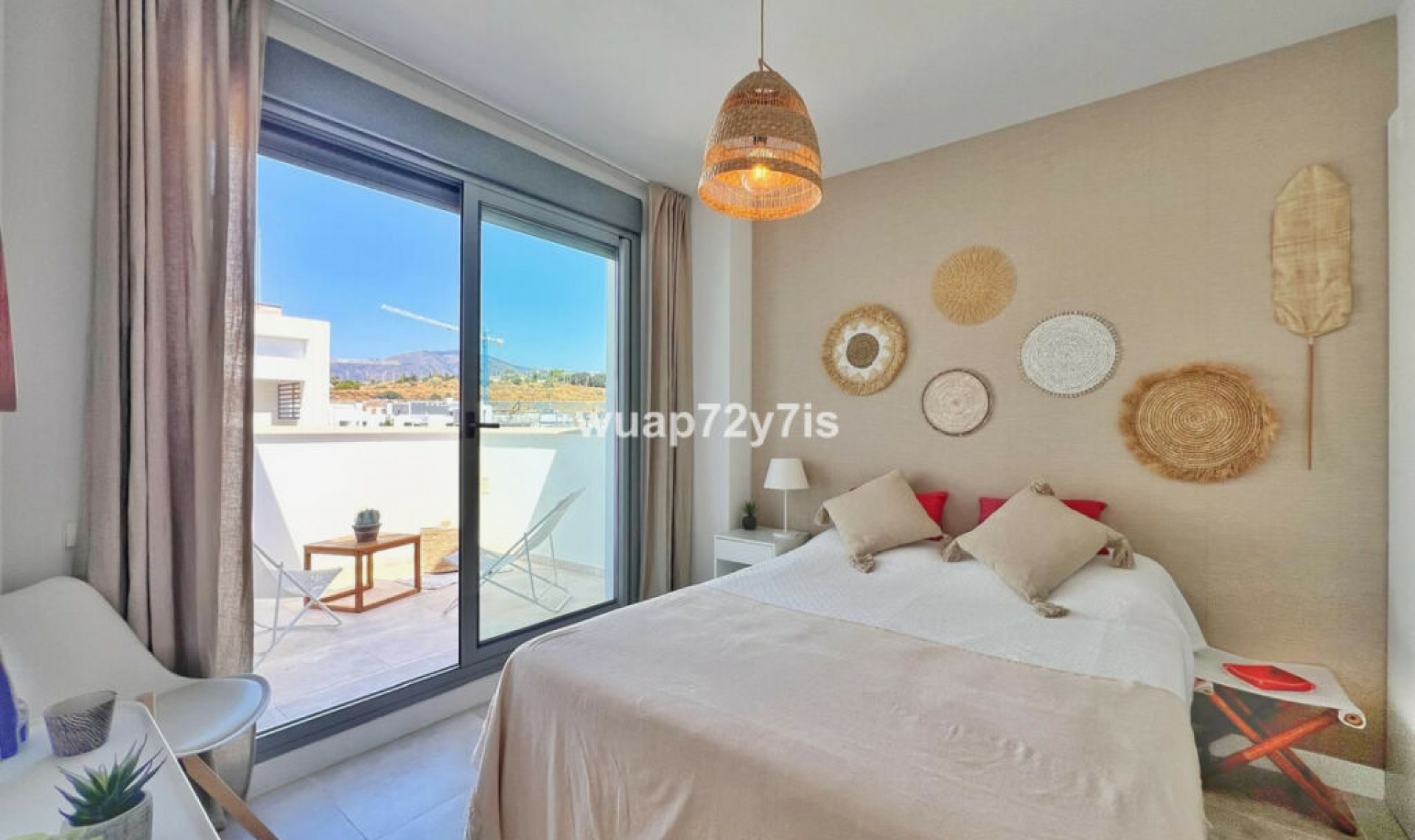 Resale - Apartment -
Estepona