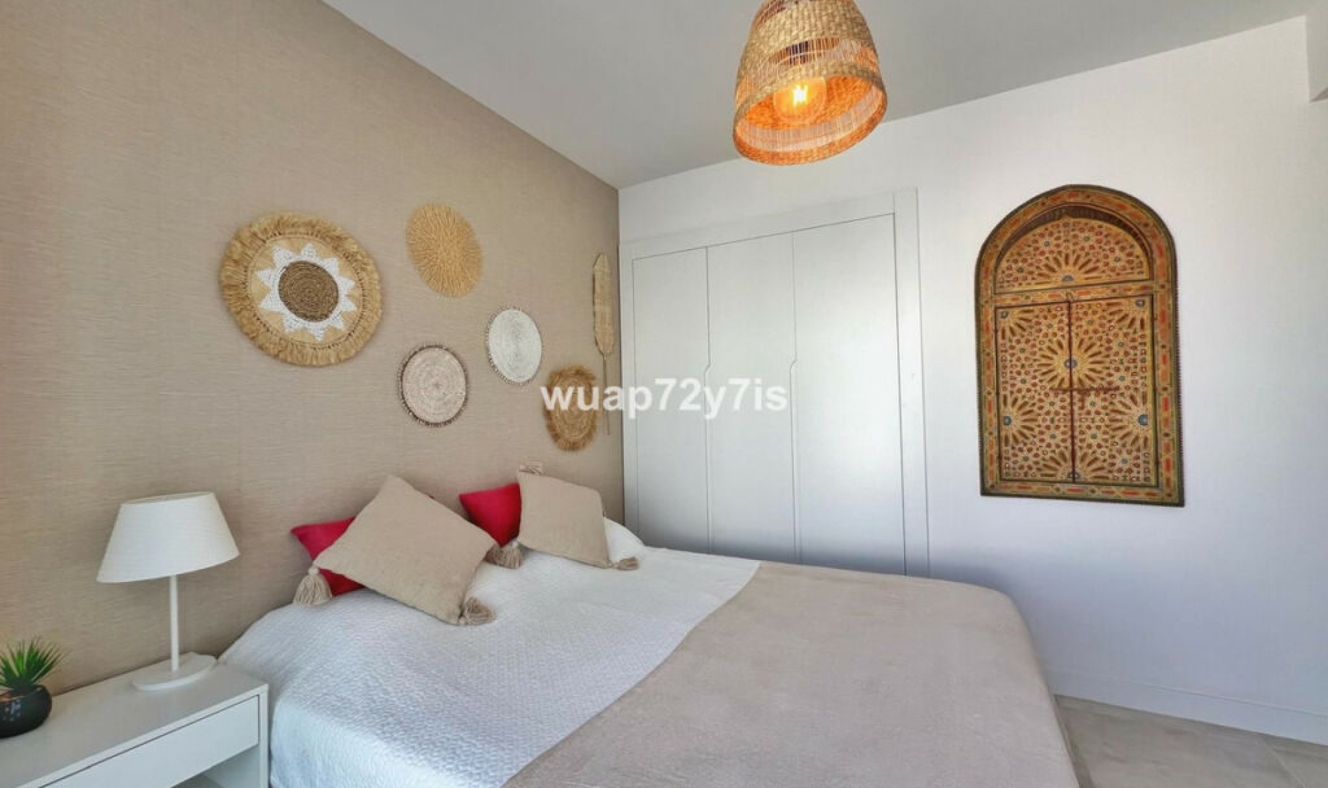 Resale - Apartment -
Estepona