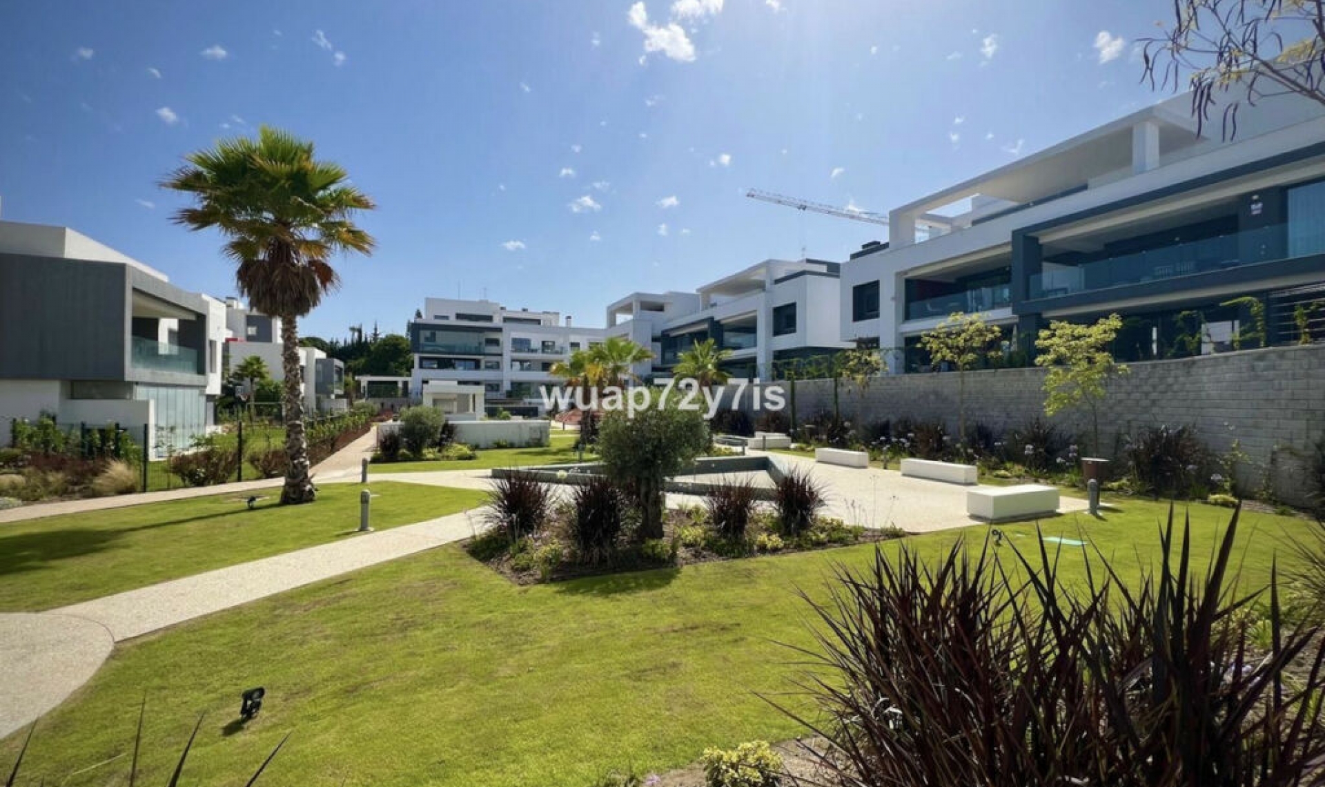 Resale - Apartment -
Estepona