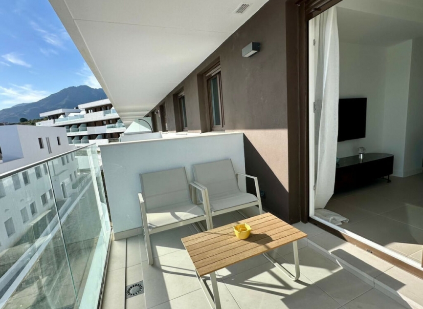 Resale - Apartment -
Estepona