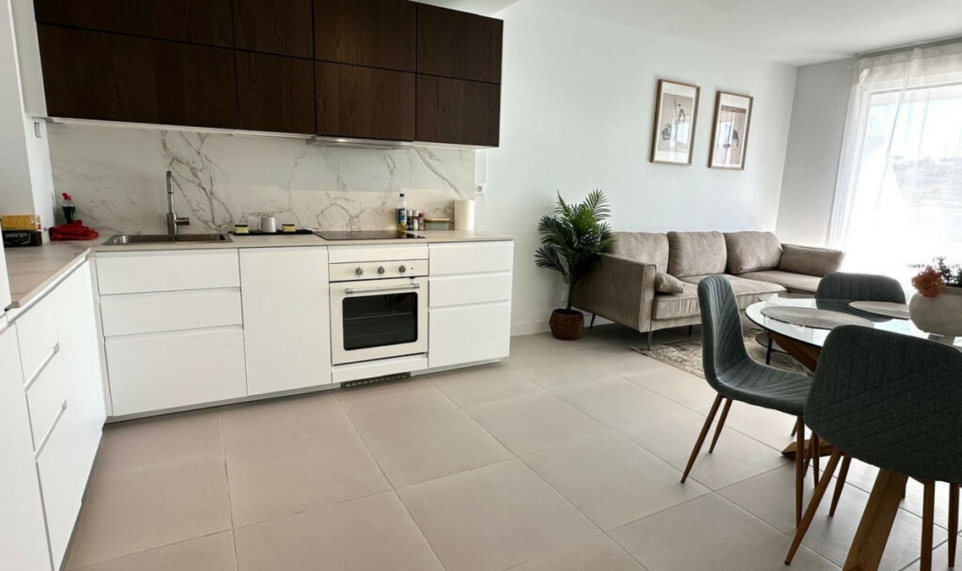 Resale - Apartment -
Estepona