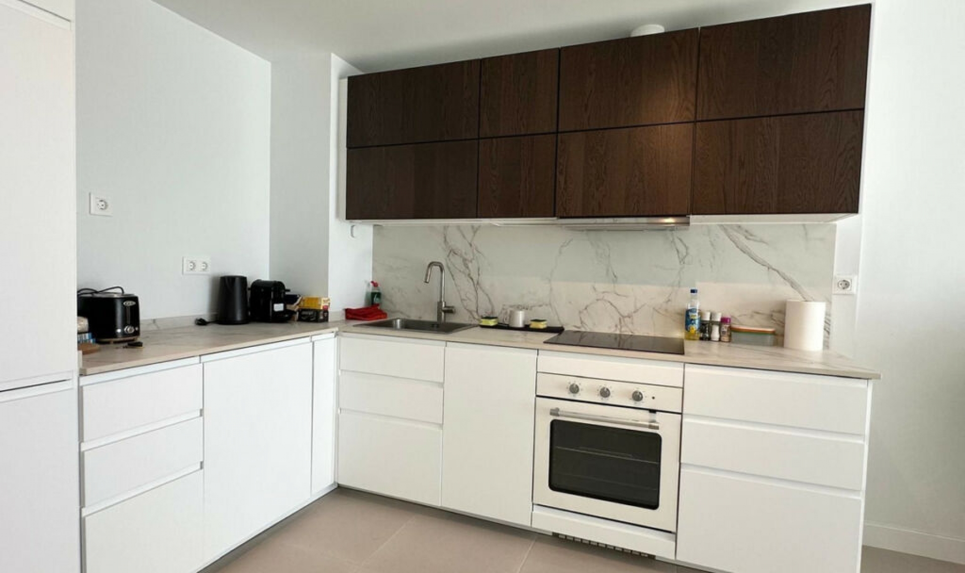 Resale - Apartment -
Estepona