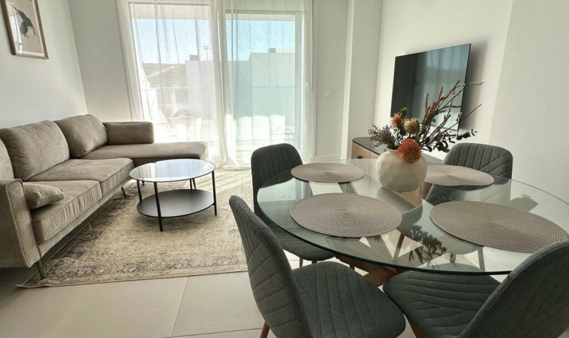 Resale - Apartment -
Estepona