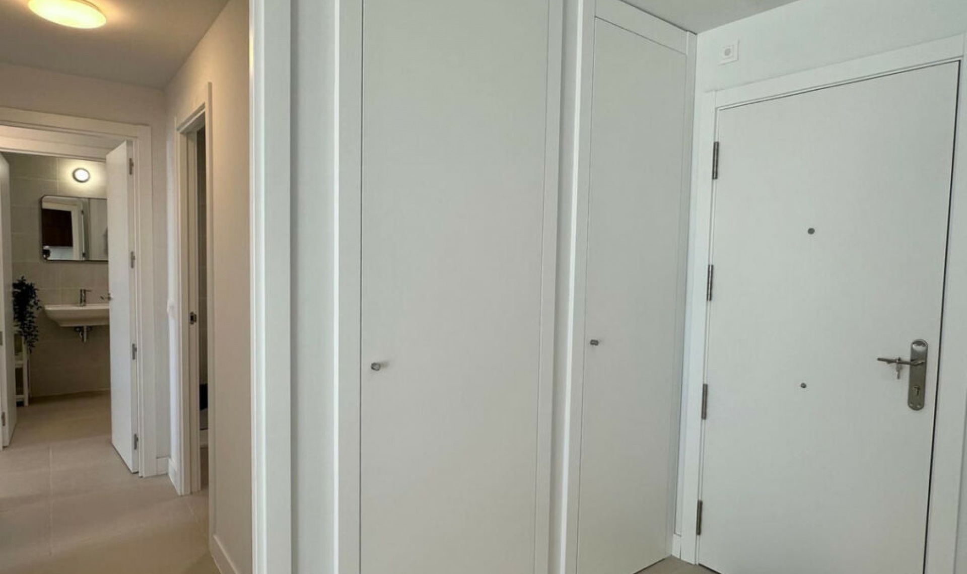 Resale - Apartment -
Estepona