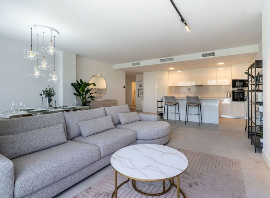 Resale - Apartment -
Estepona