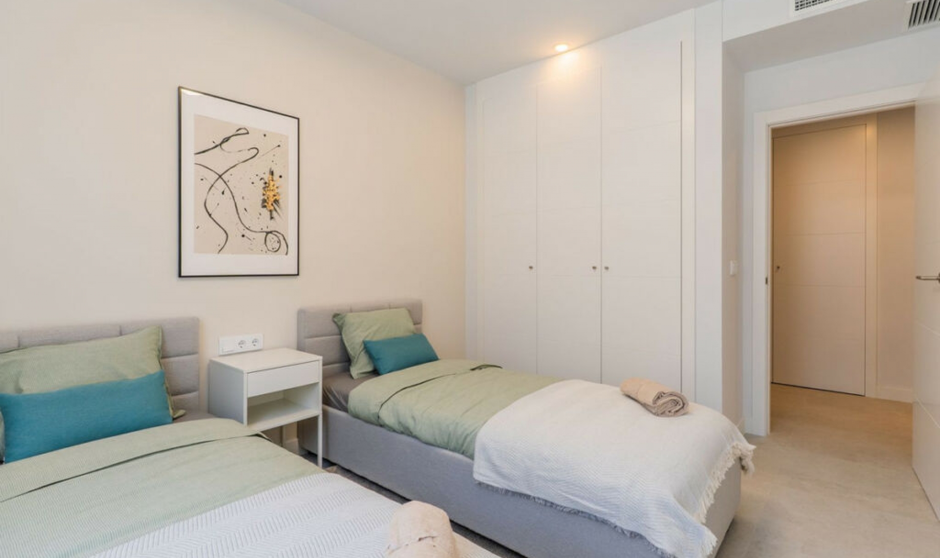 Resale - Apartment -
Estepona