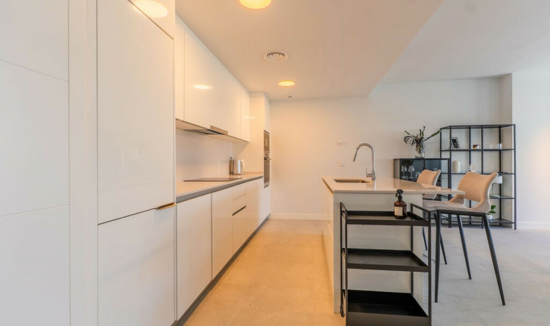 Resale - Apartment -
Estepona