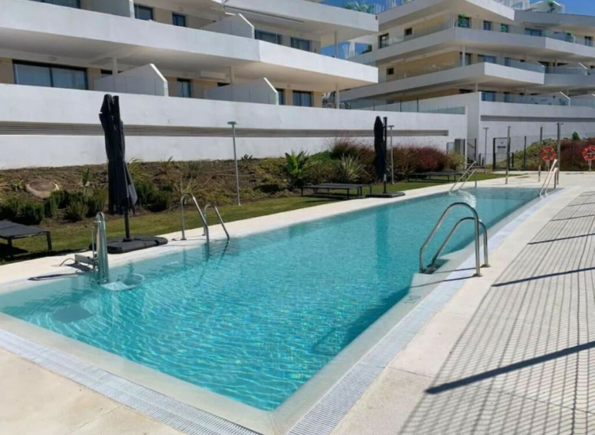 Resale - Apartment -
Estepona