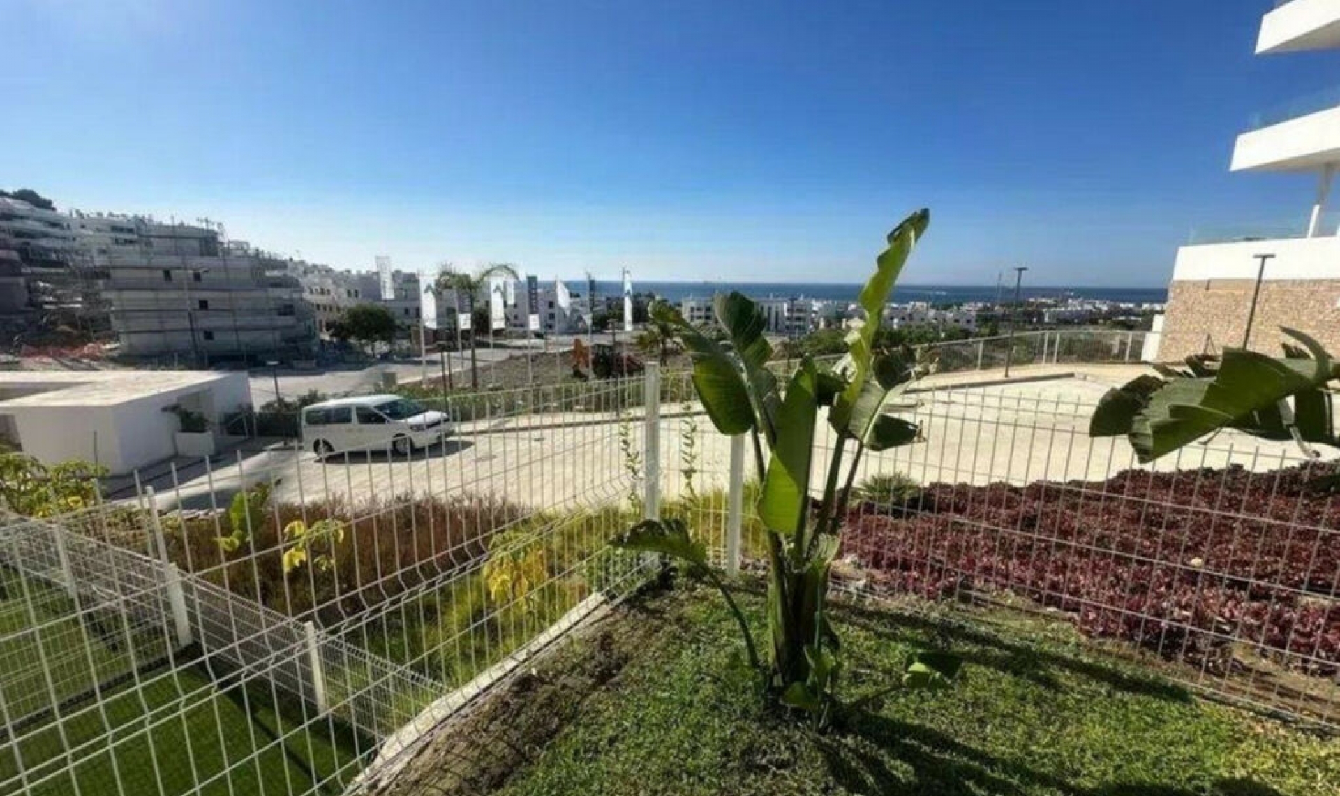 Resale - Apartment -
Estepona