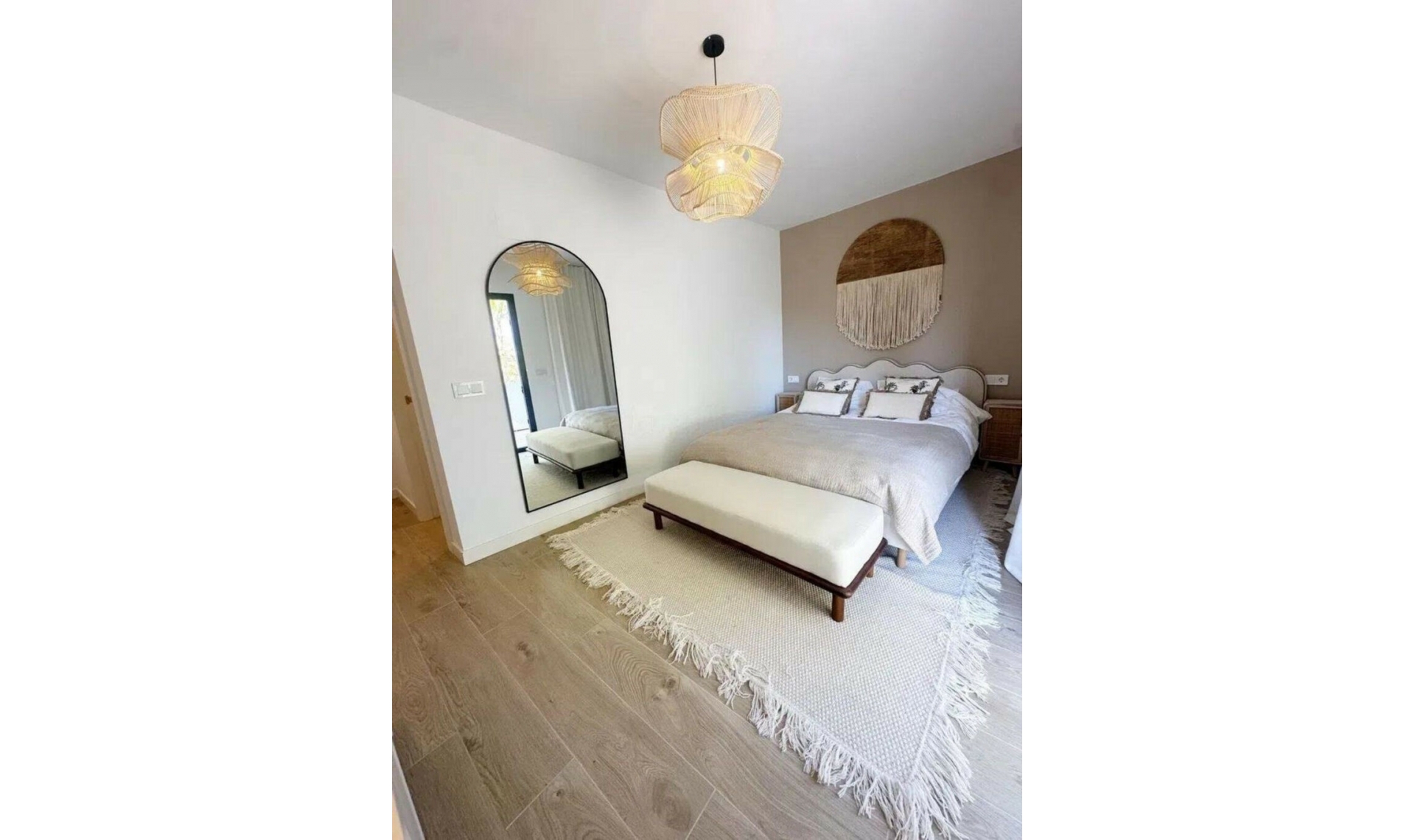 Resale - Apartment -
Estepona