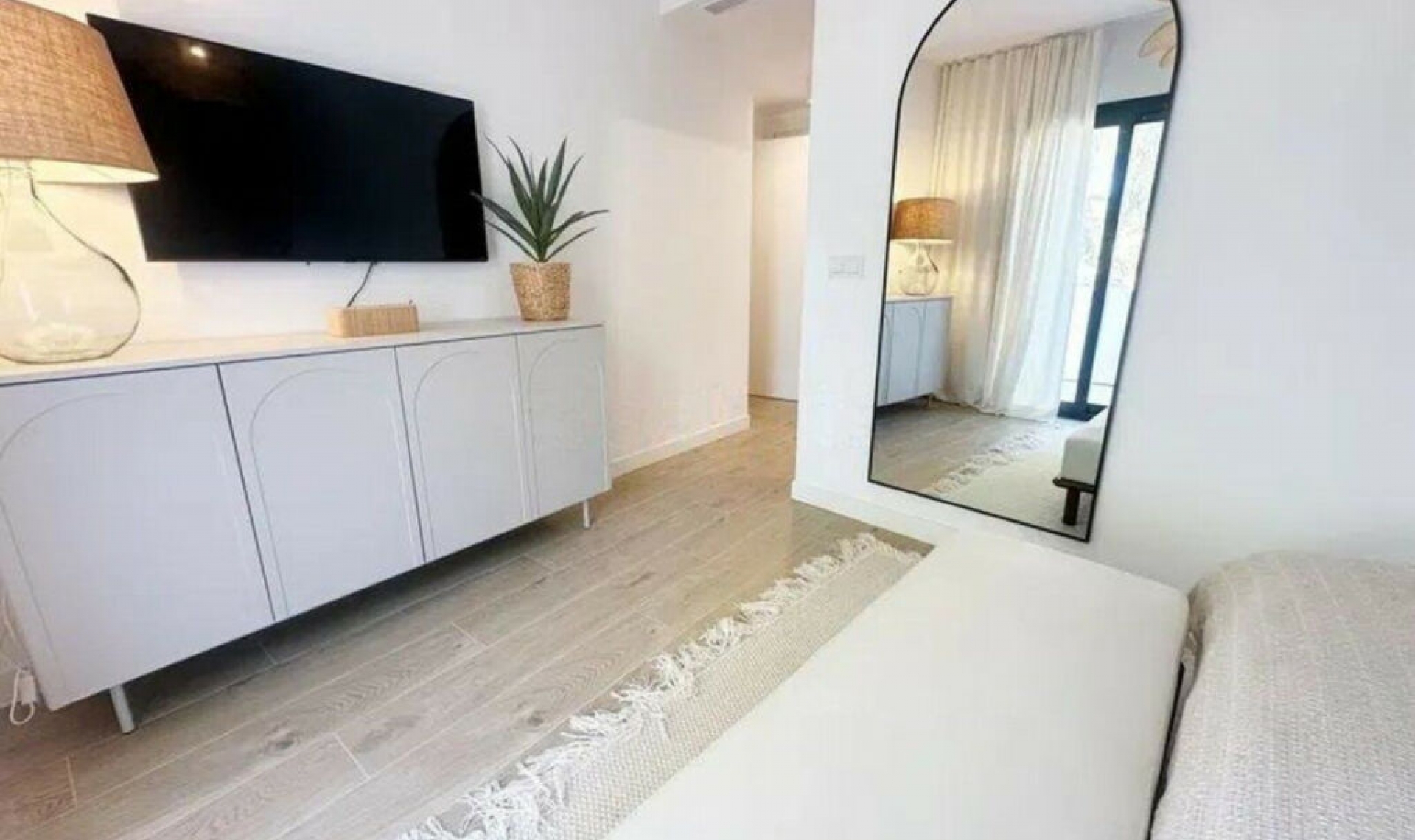 Resale - Apartment -
Estepona