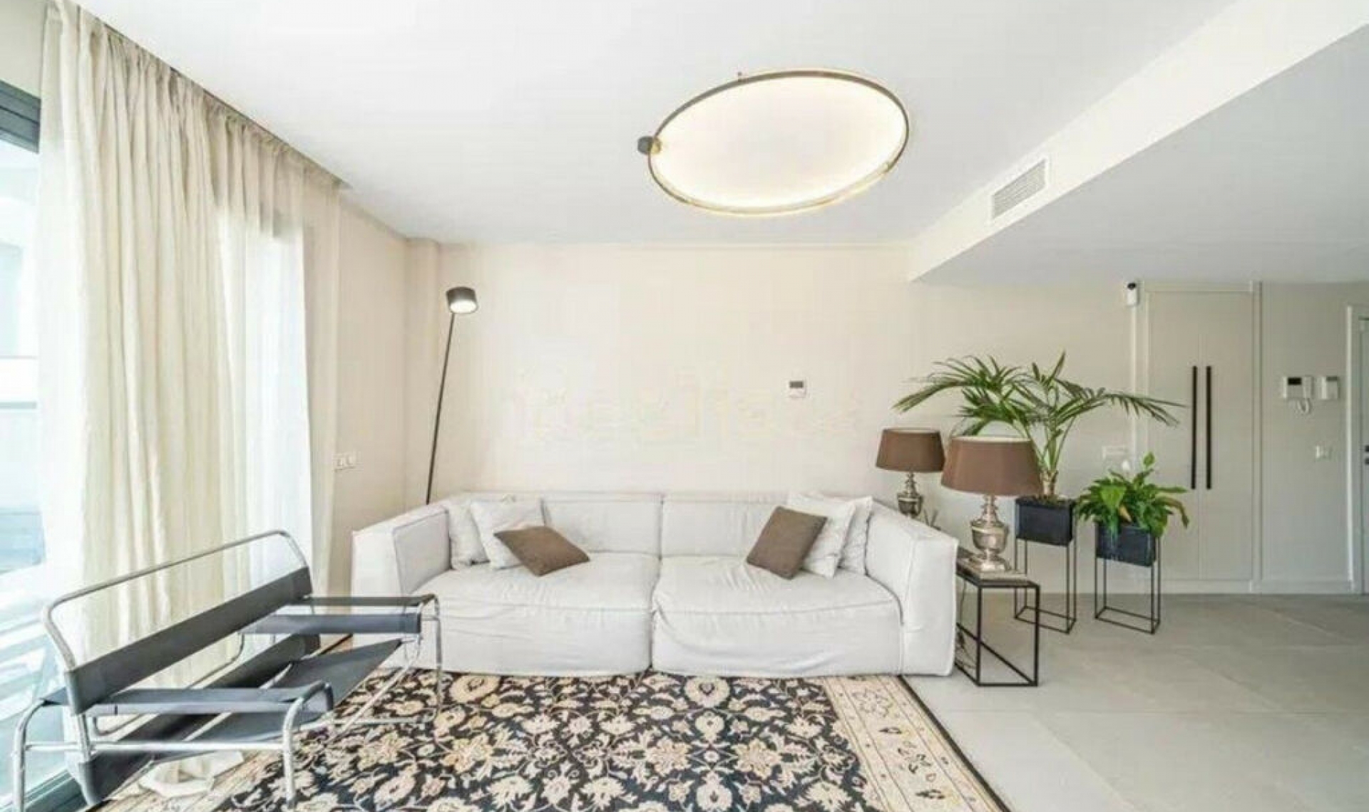 Resale - Apartment -
Estepona