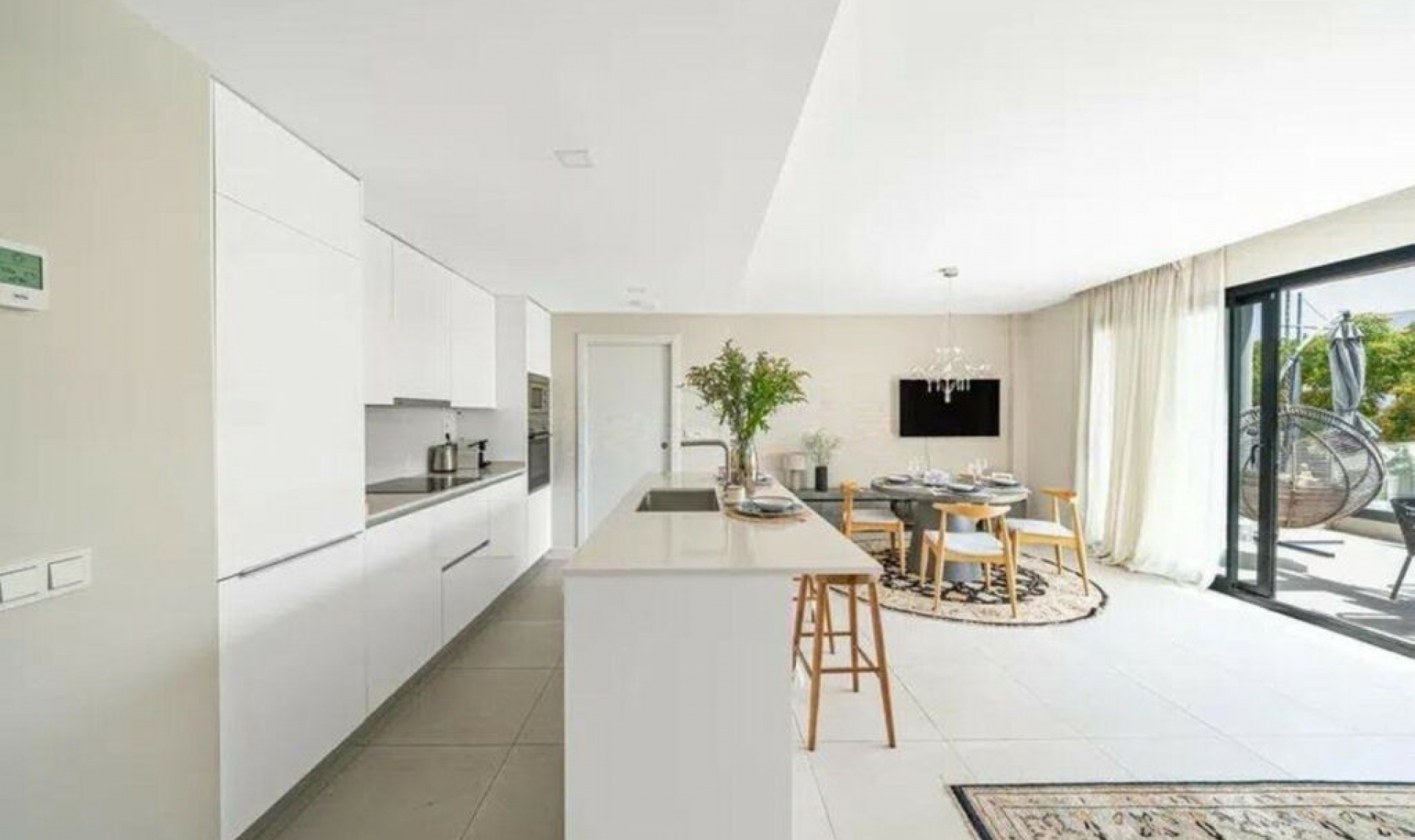 Resale - Apartment -
Estepona