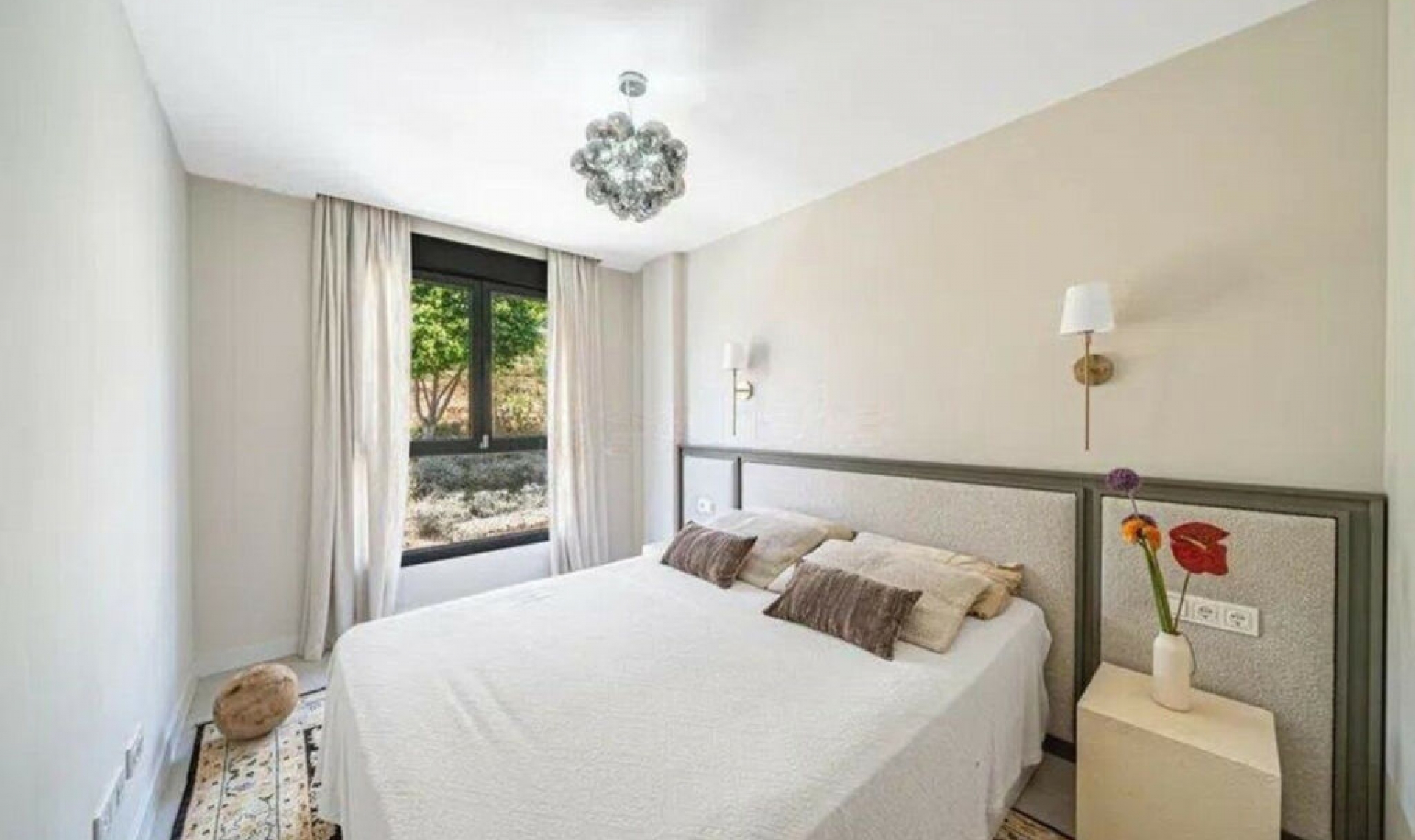 Resale - Apartment -
Estepona