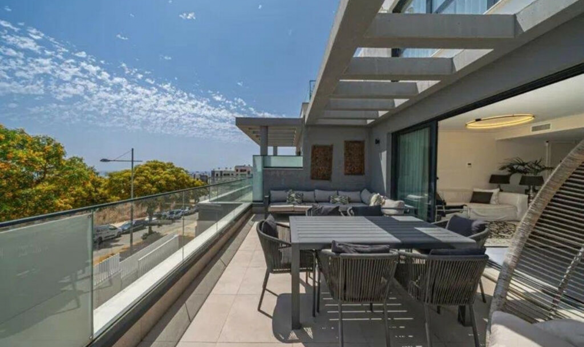 Resale - Apartment -
Estepona