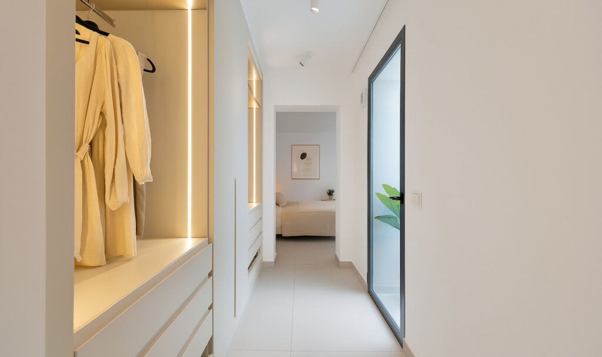 Resale - Apartment -
Estepona