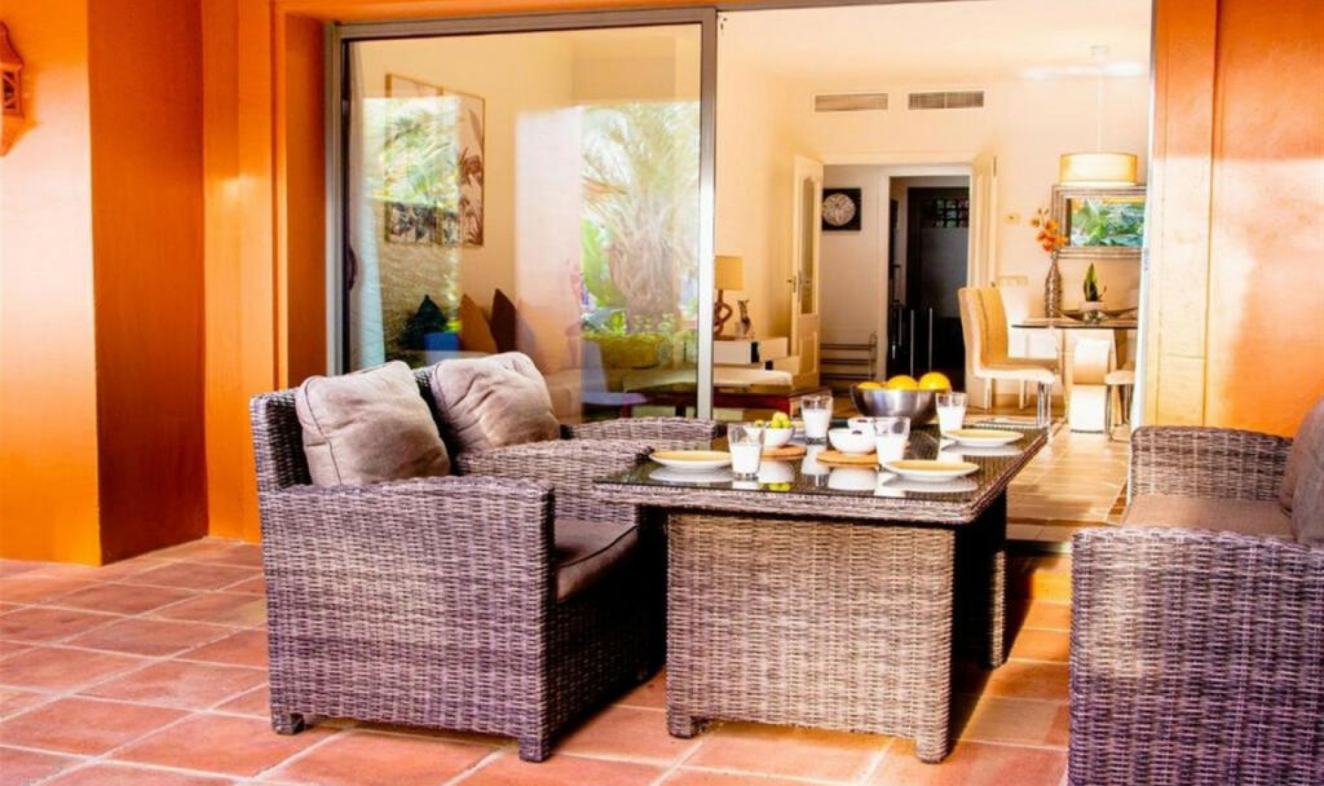 Resale - Apartment -
Estepona