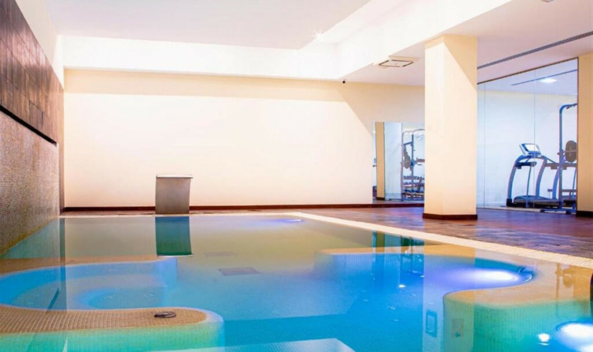 Resale - Apartment -
Estepona