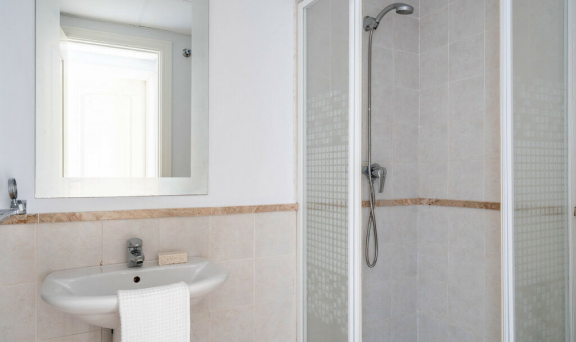 Resale - Apartment -
Estepona