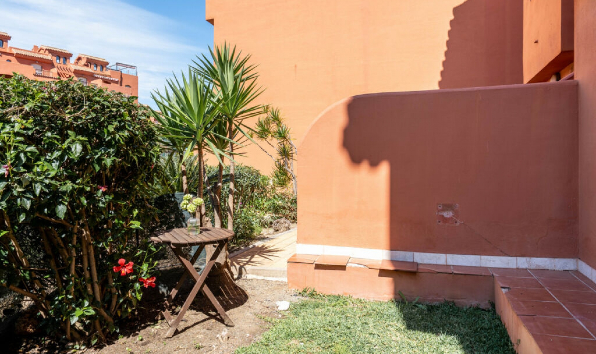 Resale - Apartment -
Estepona
