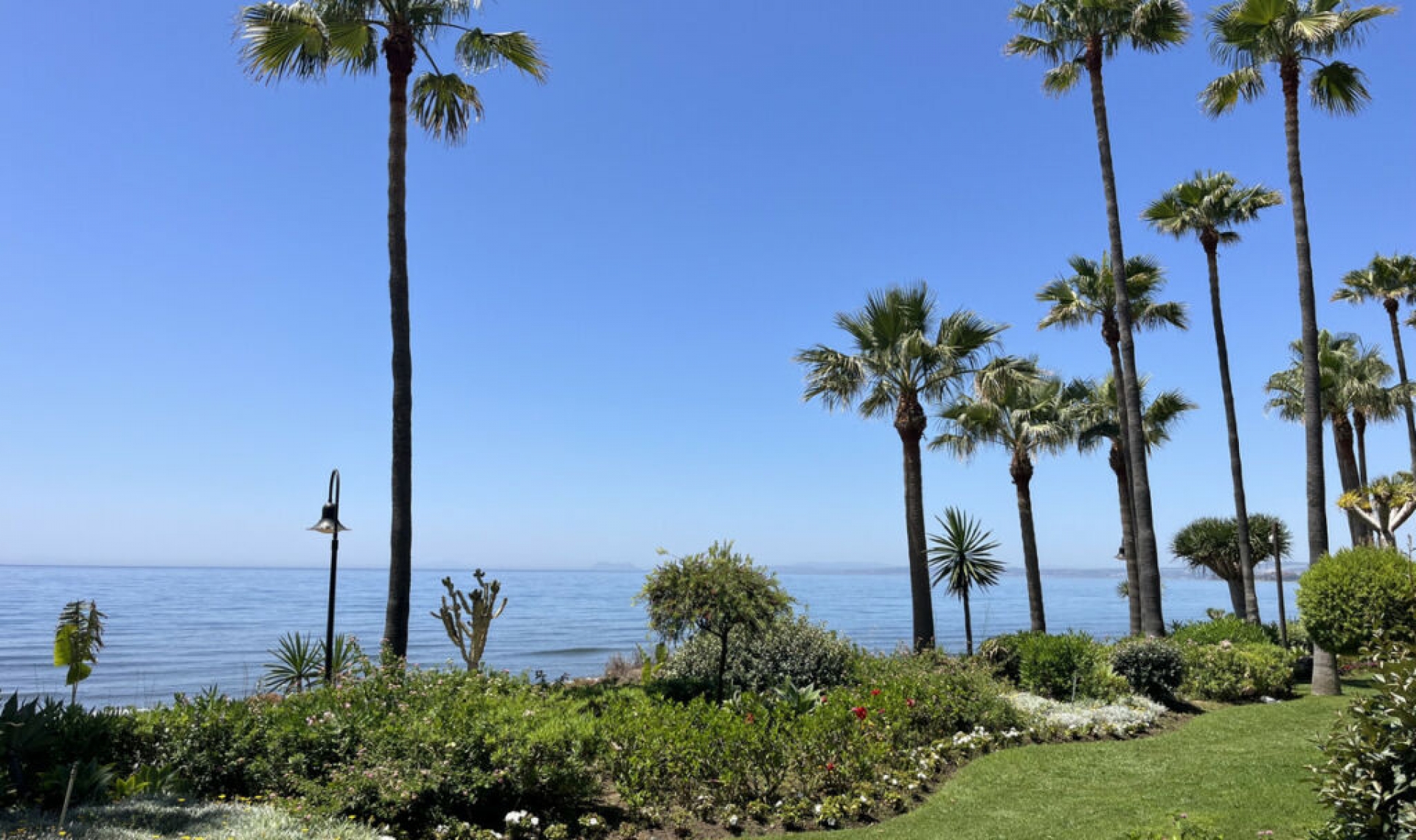Resale - Apartment -
Estepona