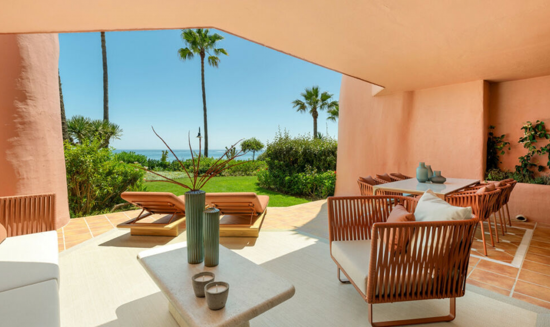 Resale - Apartment -
Estepona