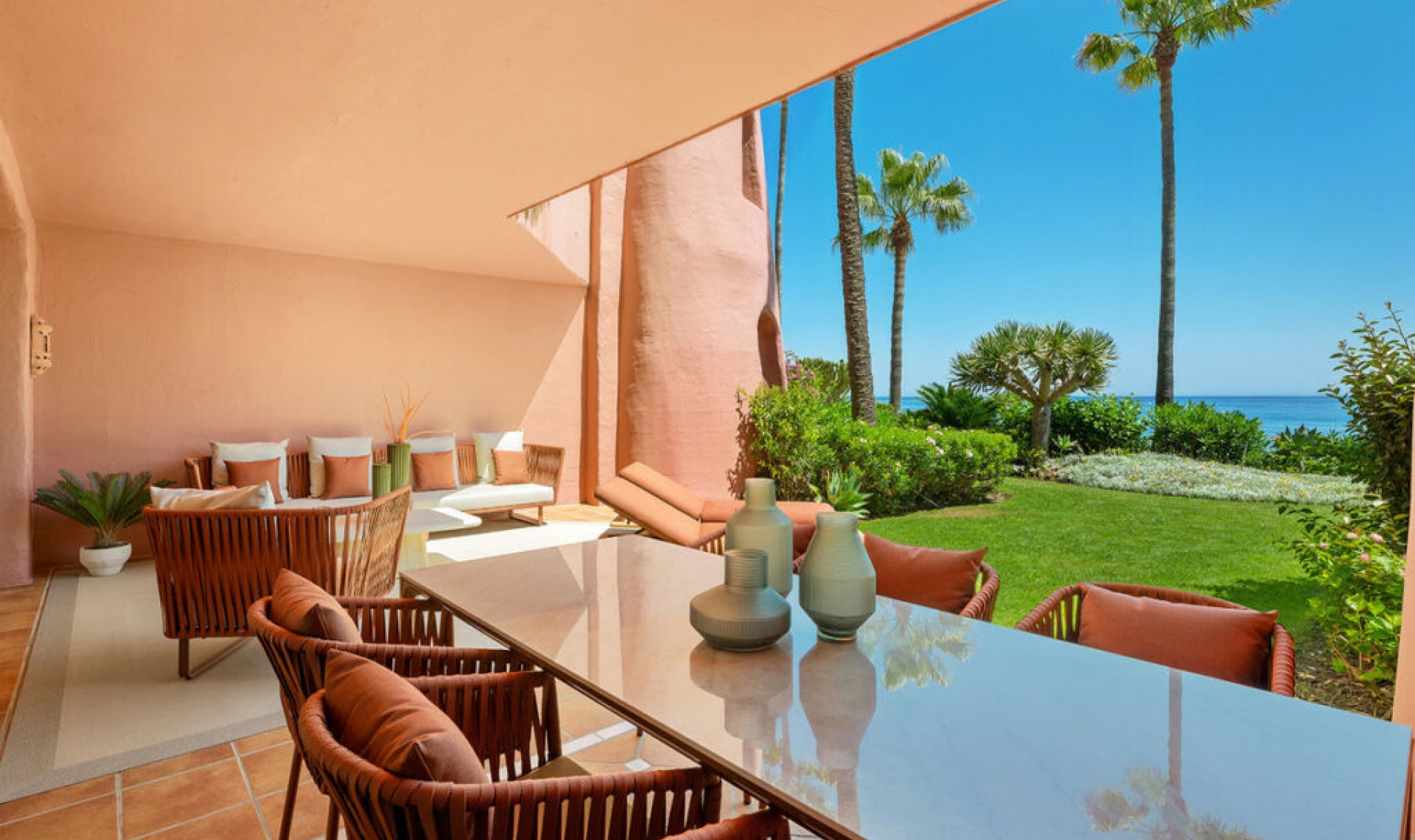 Resale - Apartment -
Estepona