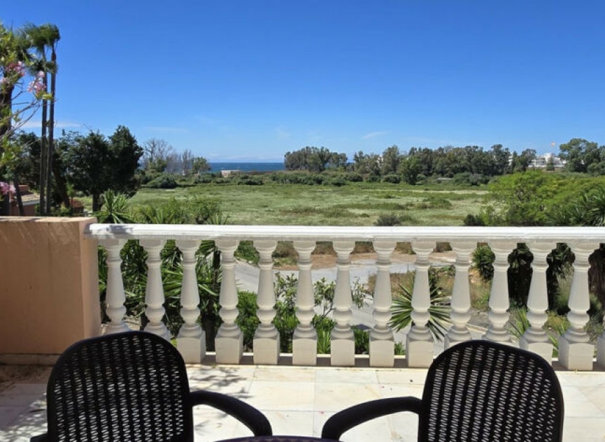 Resale - Apartment -
Estepona