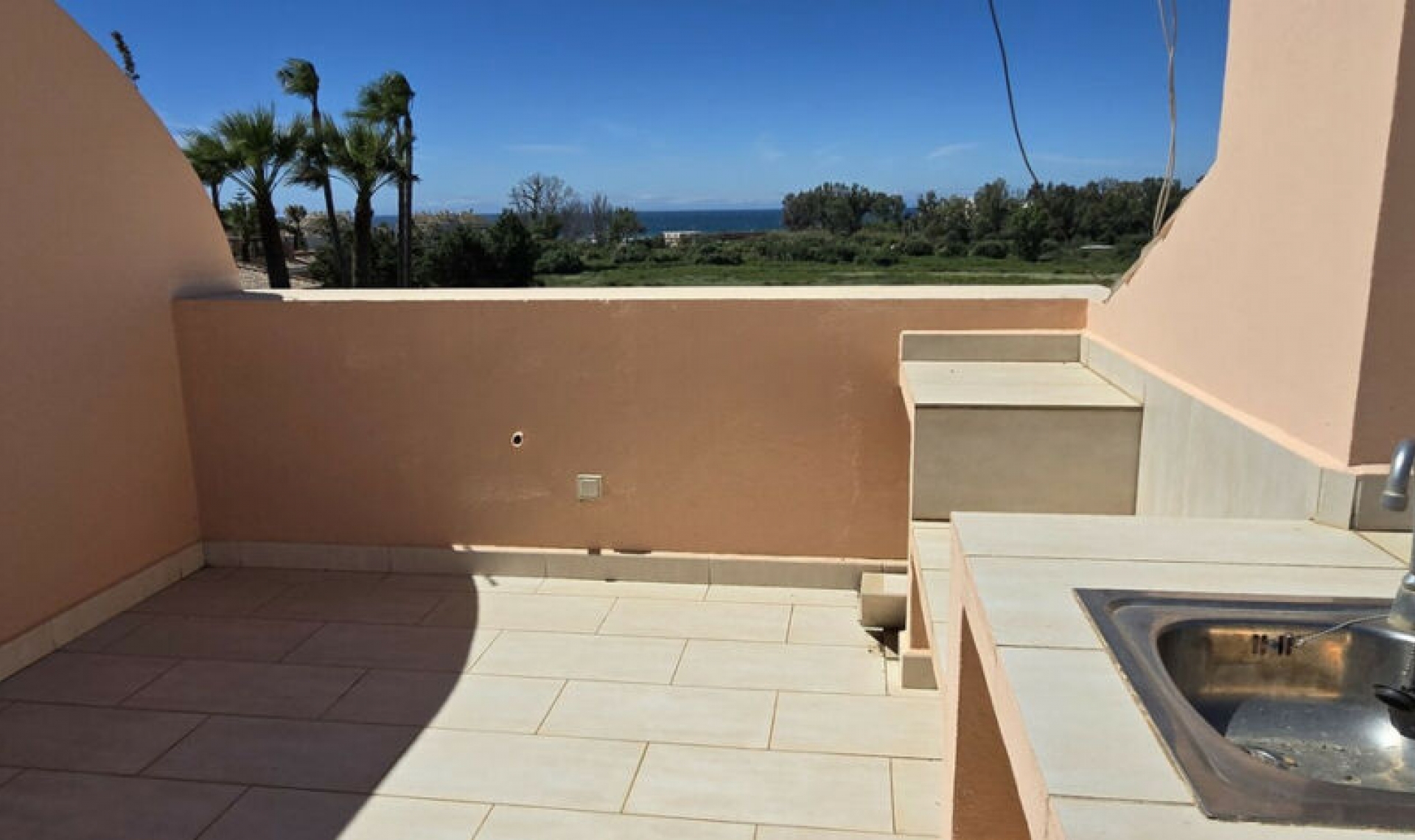 Resale - Apartment -
Estepona