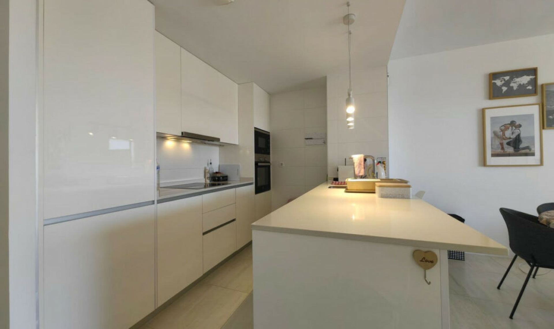 Resale - Apartment -
Estepona