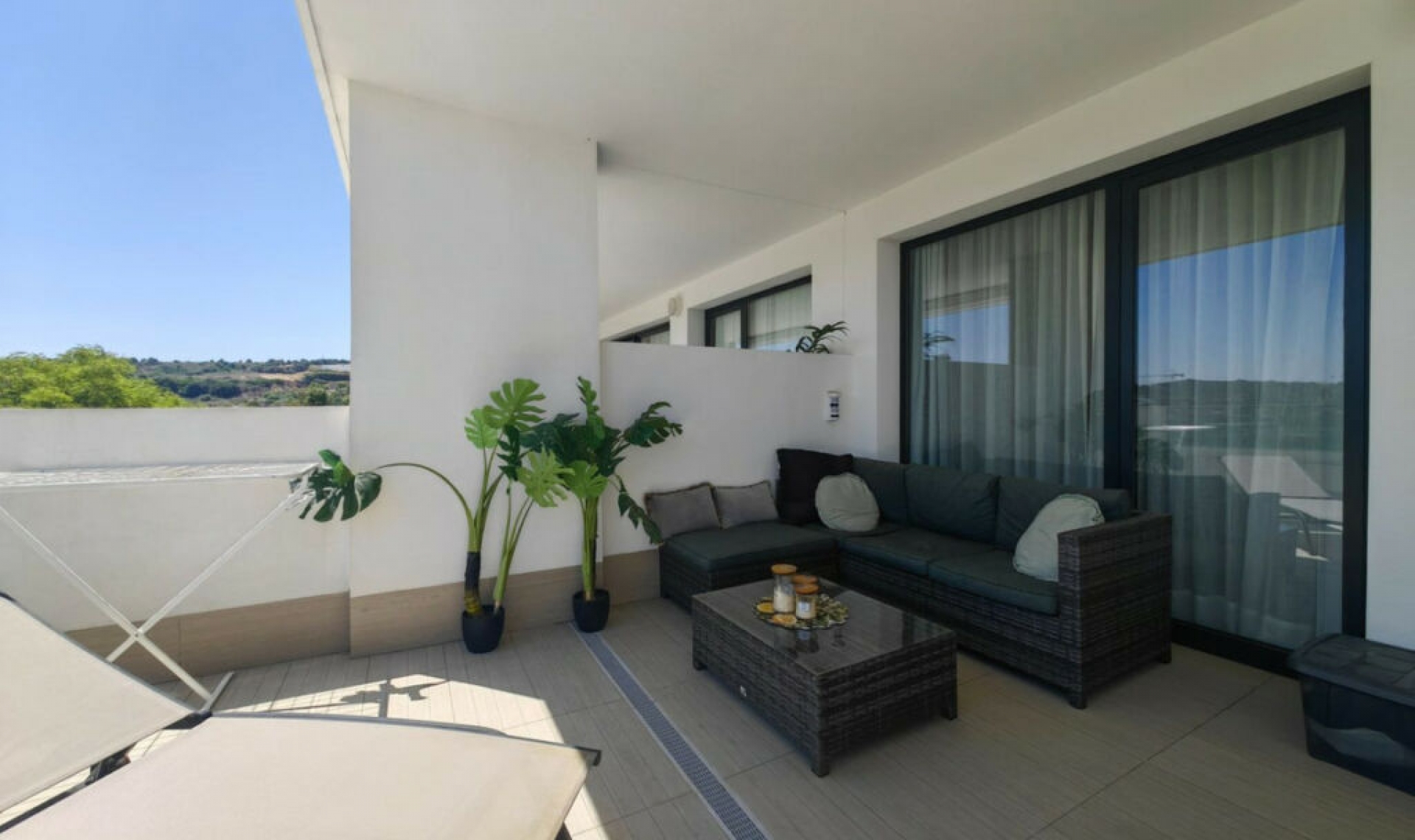 Resale - Apartment -
Estepona