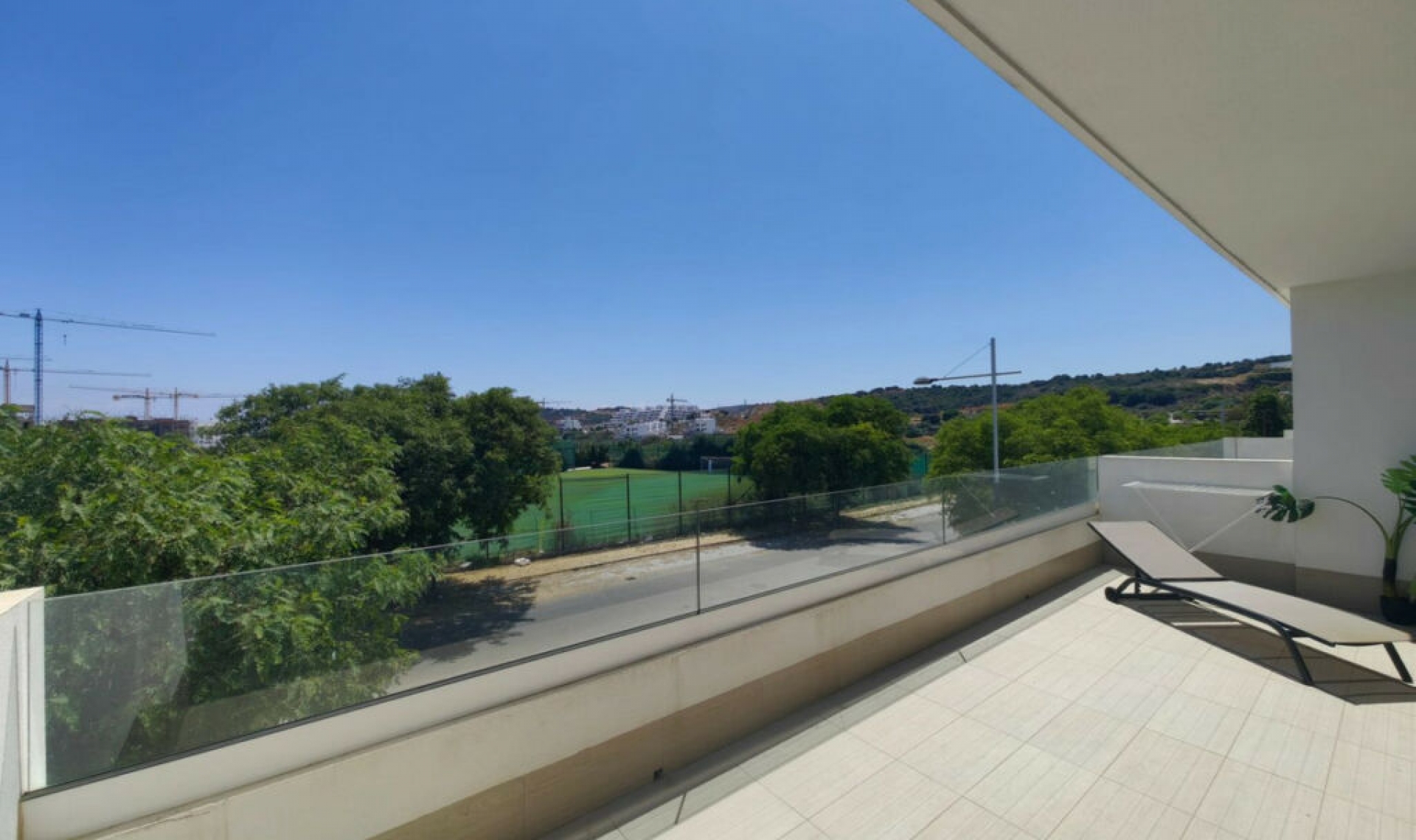 Resale - Apartment -
Estepona