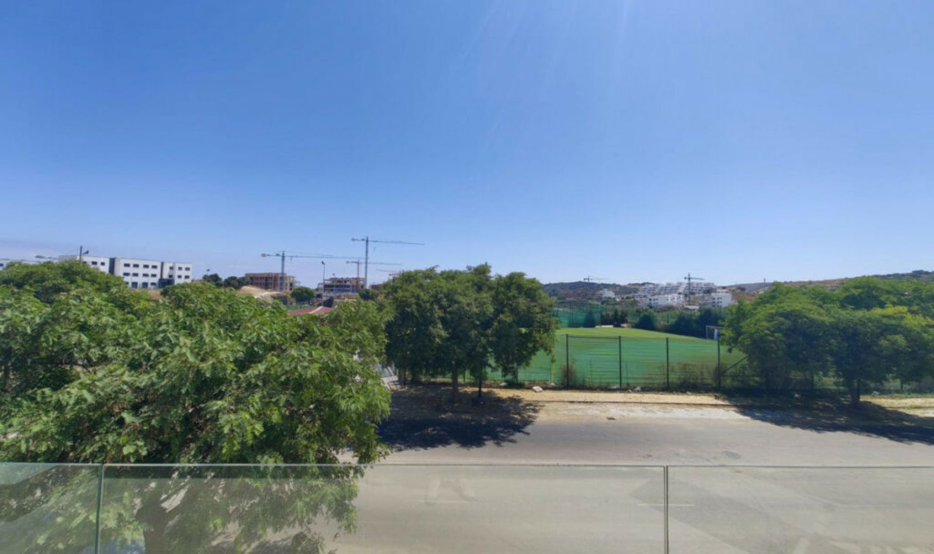 Resale - Apartment -
Estepona