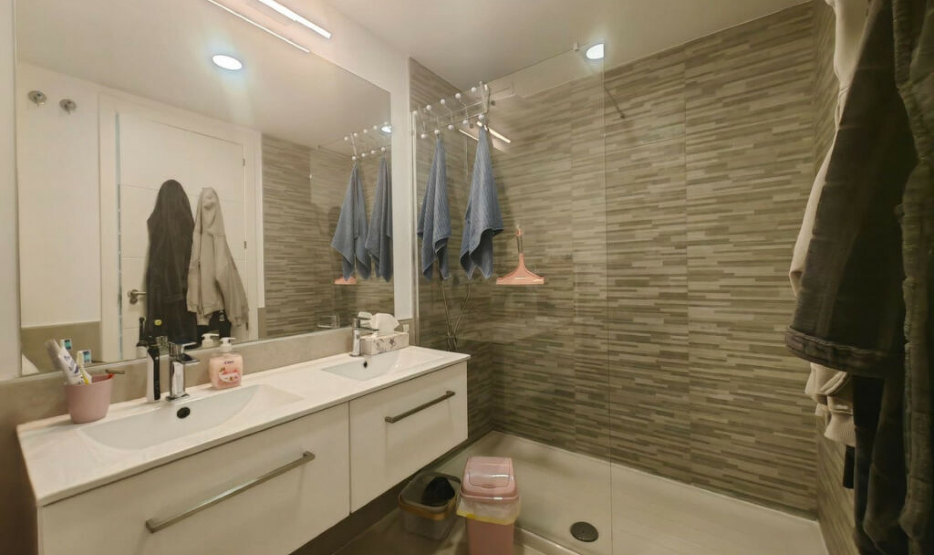 Resale - Apartment -
Estepona