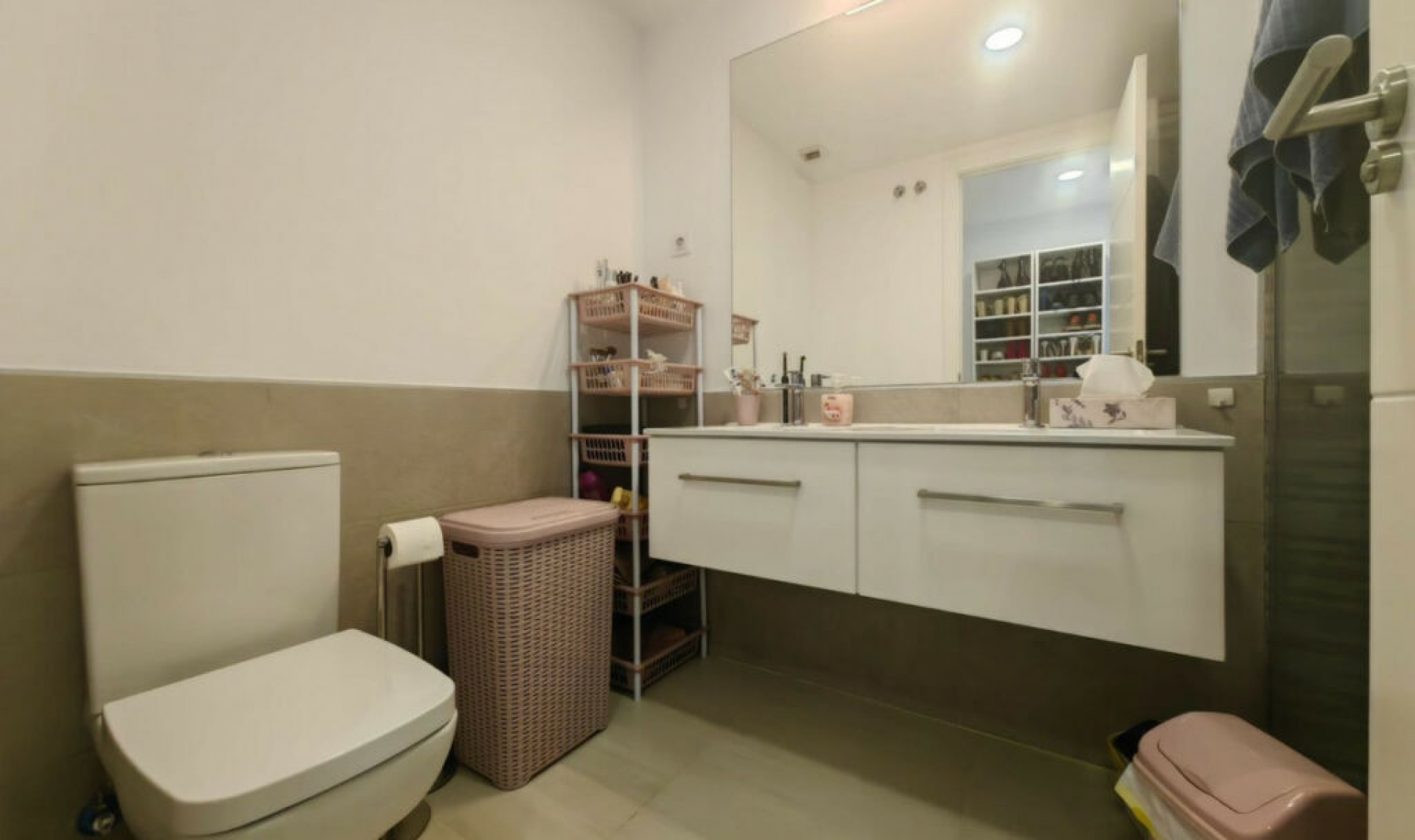 Resale - Apartment -
Estepona