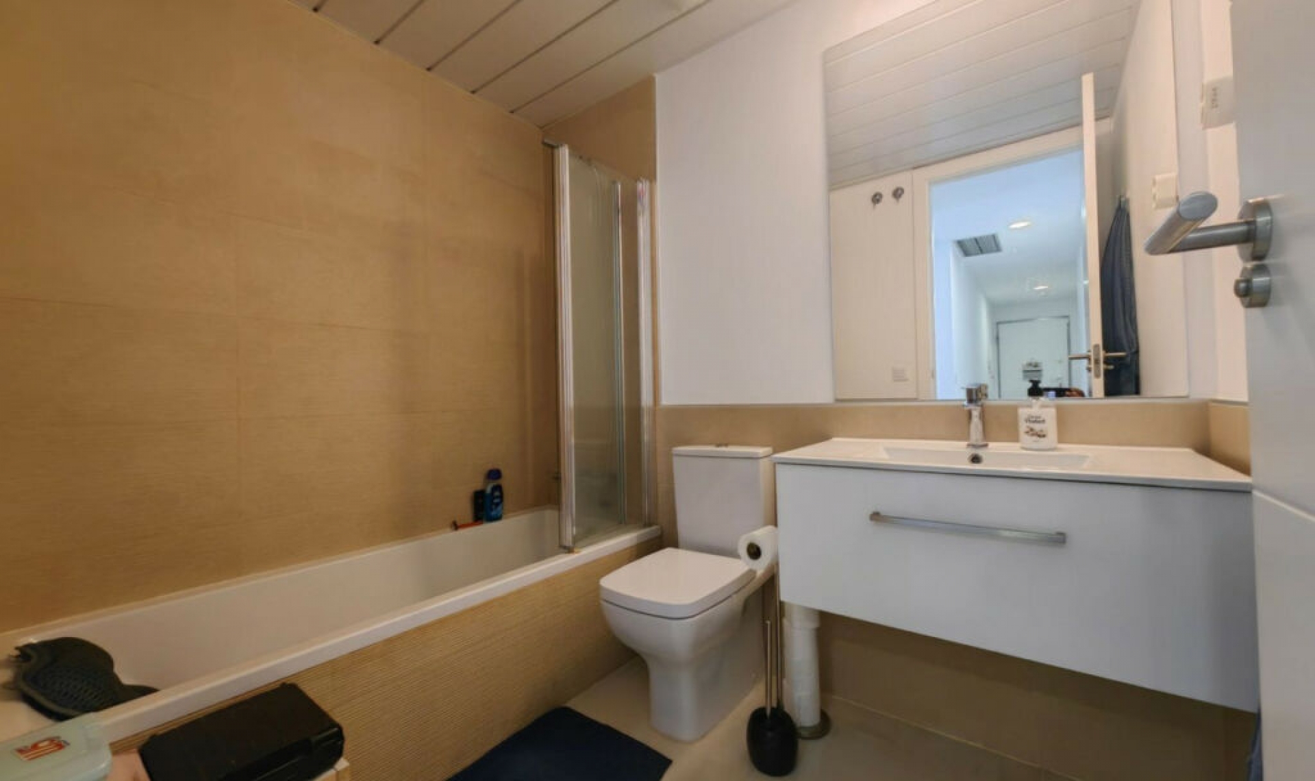 Resale - Apartment -
Estepona