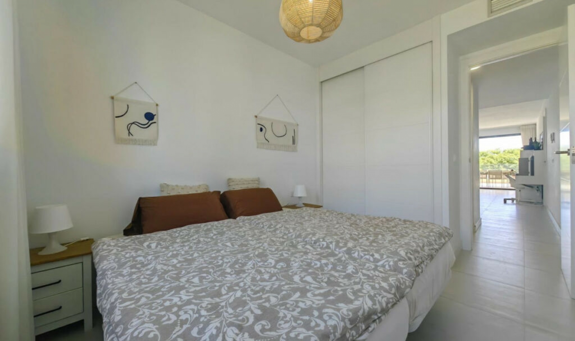 Resale - Apartment -
Estepona