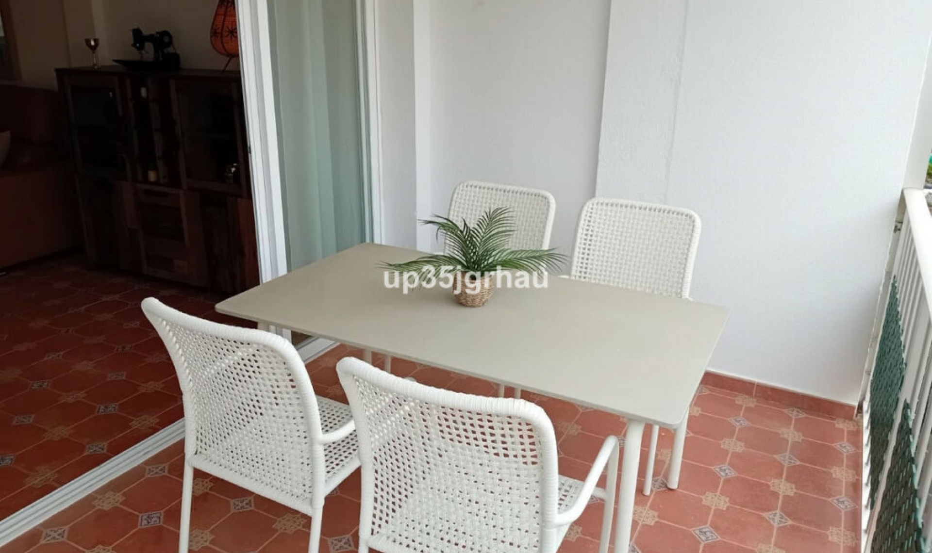 Resale - Apartment -
Estepona