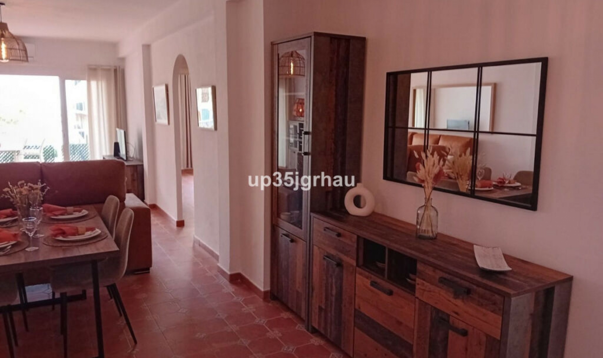 Resale - Apartment -
Estepona
