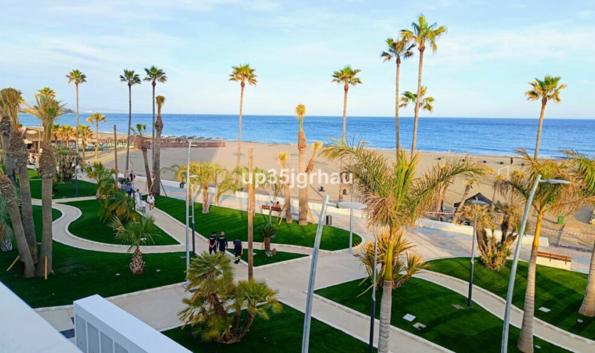 Resale - Apartment -
Estepona