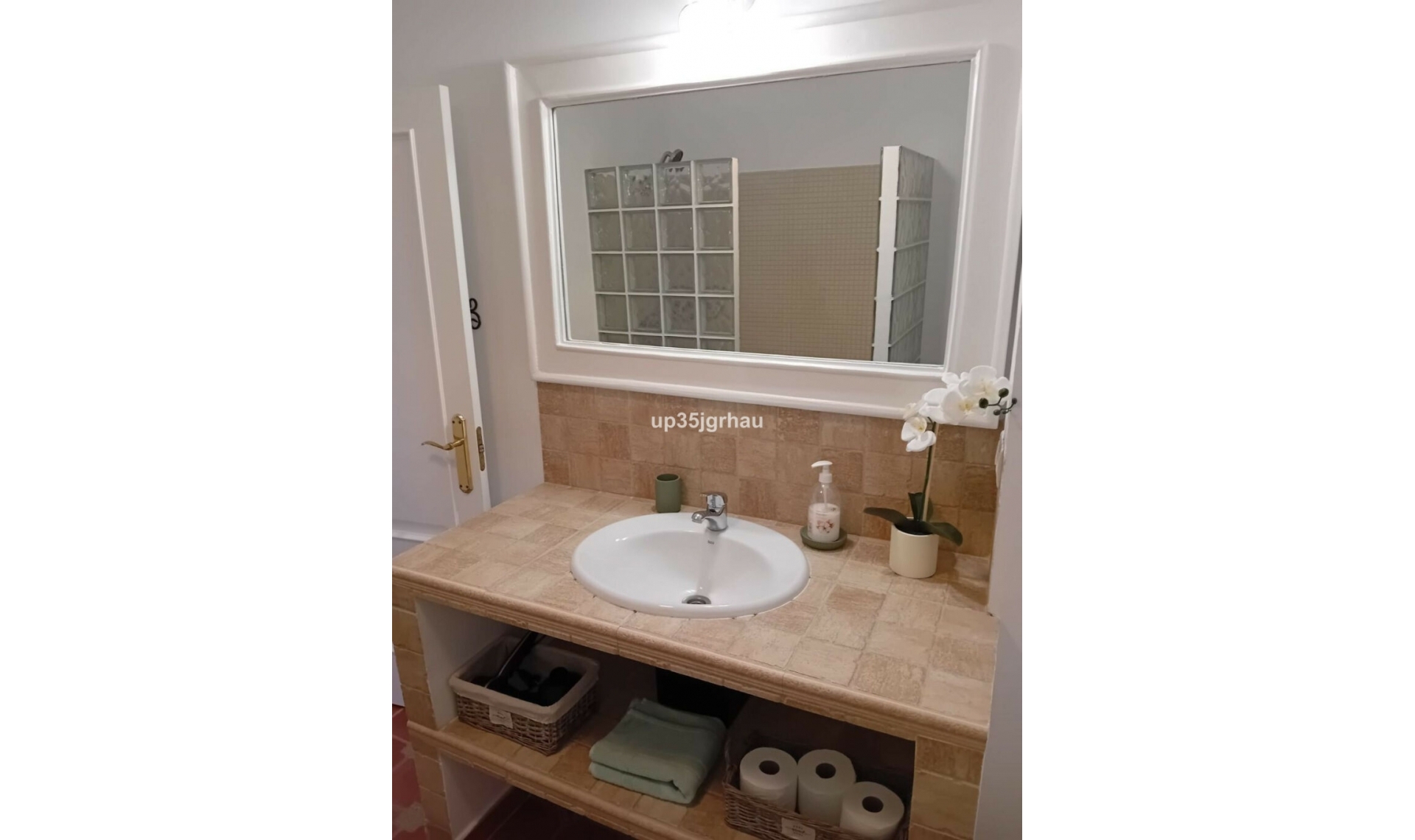 Resale - Apartment -
Estepona