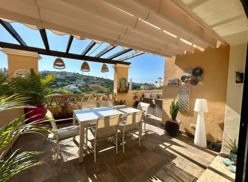 Resale - Apartment -
Estepona