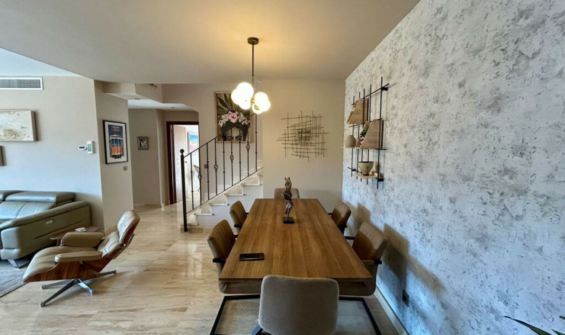 Resale - Apartment -
Estepona