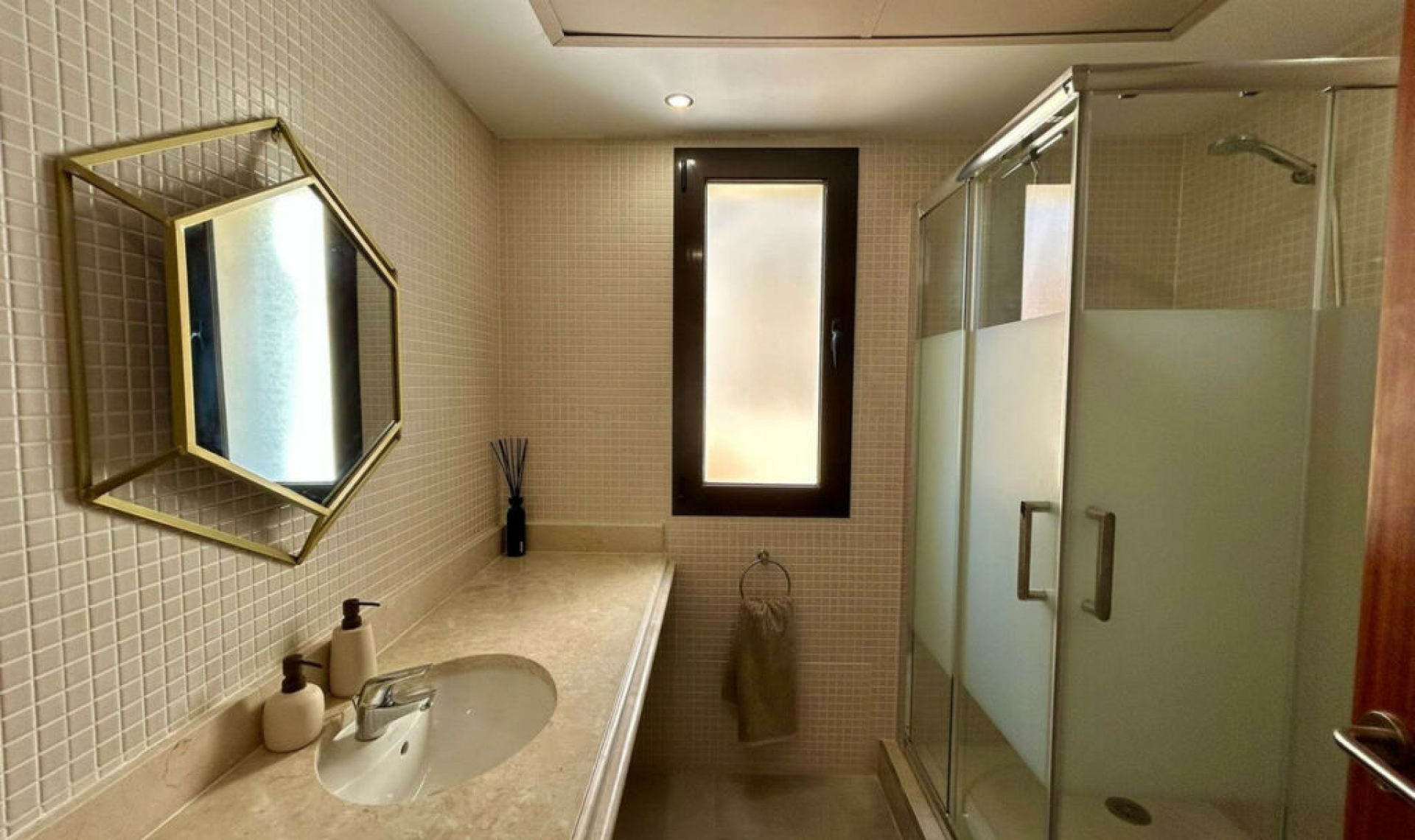 Resale - Apartment -
Estepona