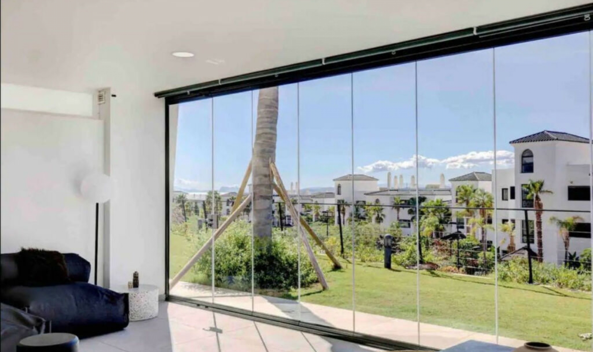 Resale - Apartment -
Estepona