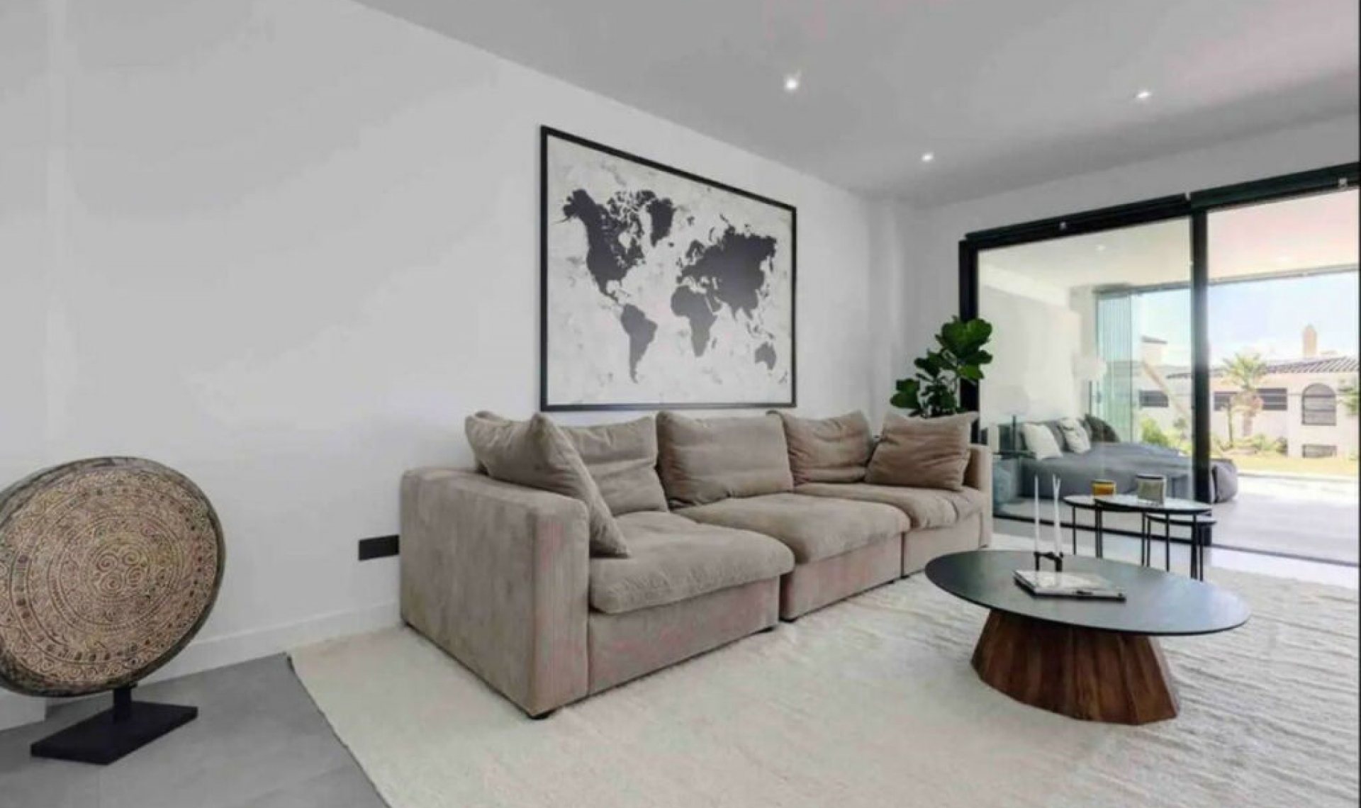 Resale - Apartment -
Estepona