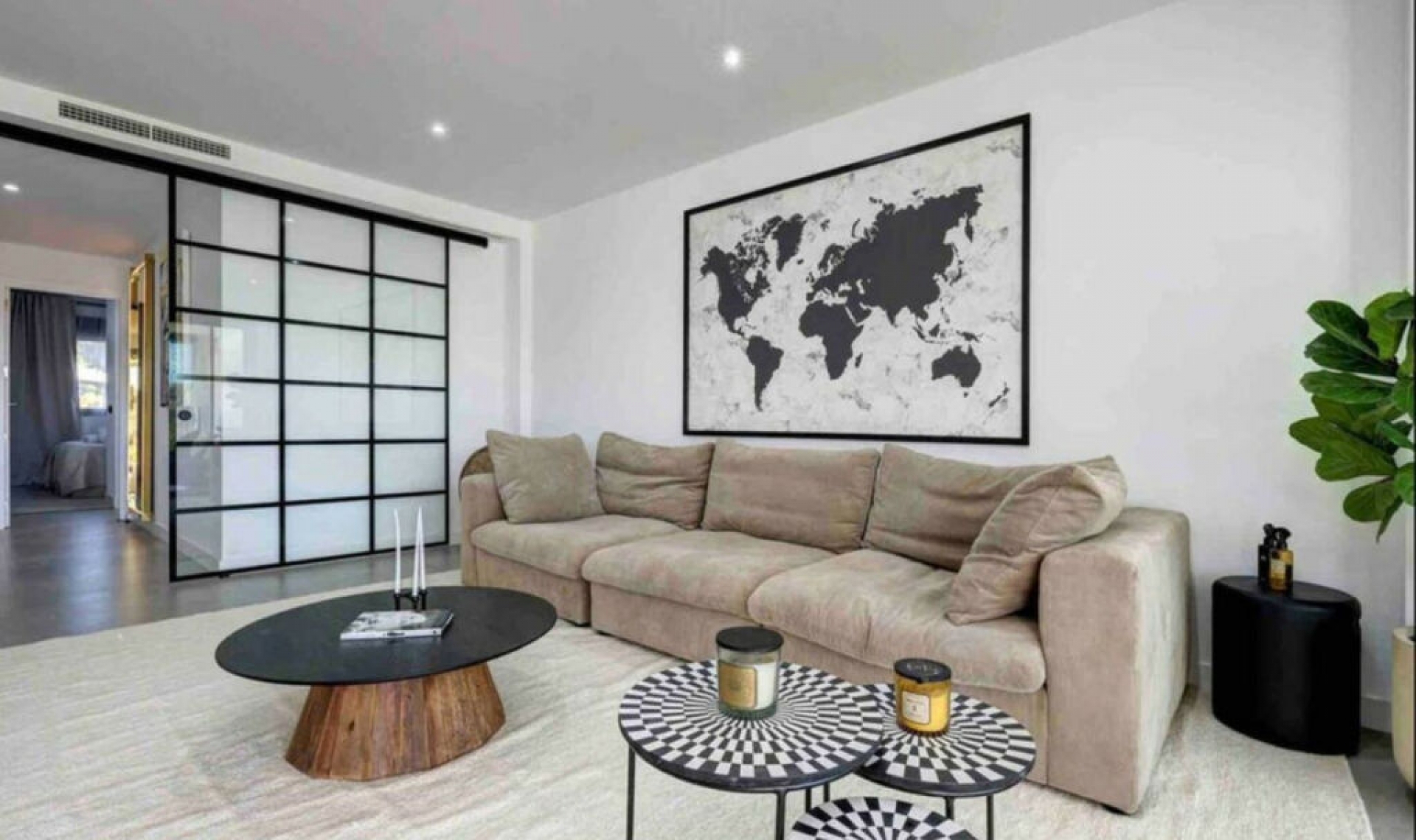 Resale - Apartment -
Estepona